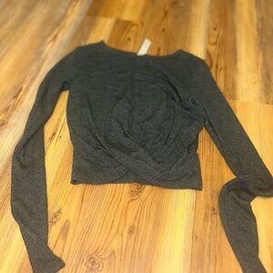 Alo Yoga long sleeve top